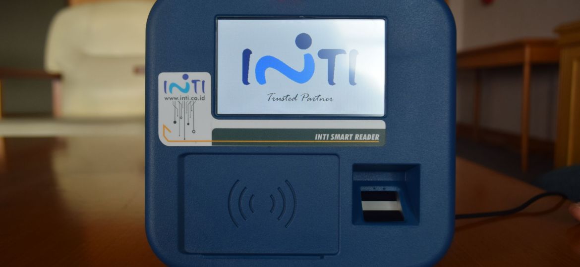 iDentik (Tampak Depan 2)